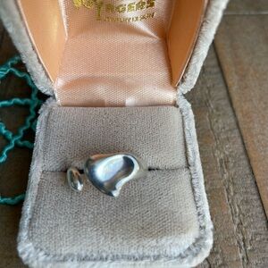 Tiffany’s Sterling Silver Elsa Peretti Heart Ring